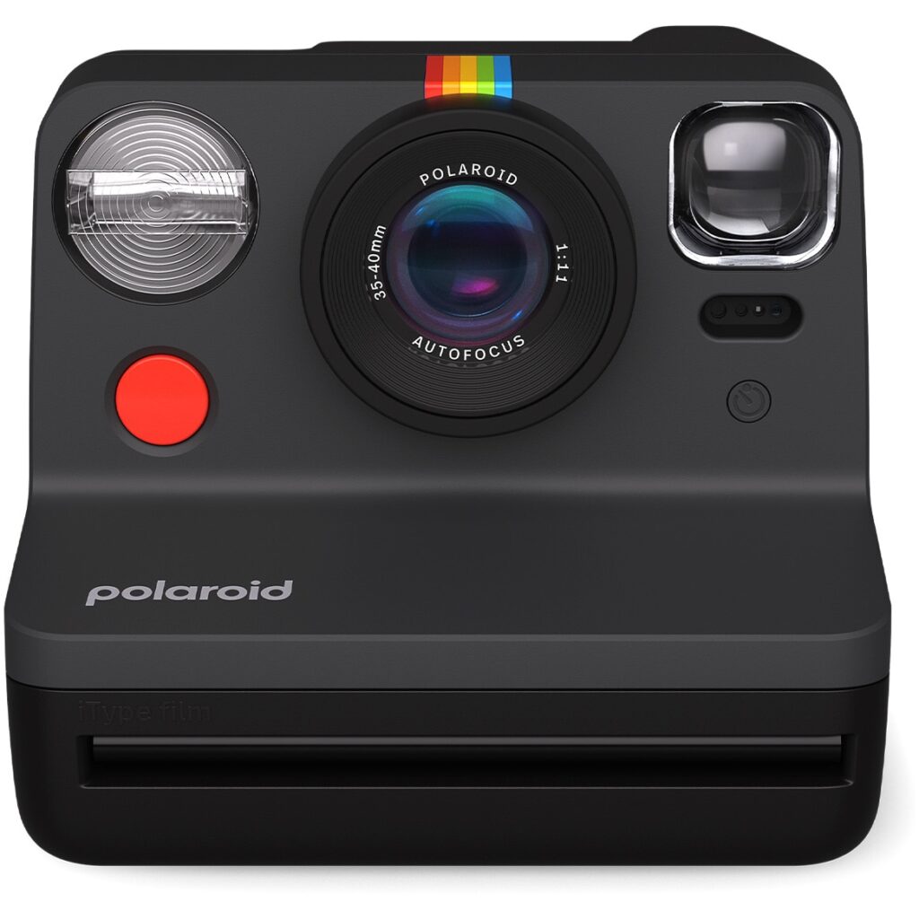 Най-добрите фотоапарати за моментни снимки: Polaroid срещу Fujifilm Instax 10 Polaroid Now Gen 2, фотоапарат за моментни снимки