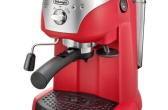 Еспресо машина DeLonghi EC221.R, 15 бара, 1100 W, червена