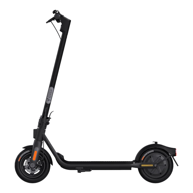 Най-добрите евтини електрически тротинетки 2026 1 Segway Ninebot Kickscooter F2 side 1
