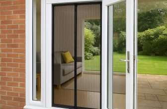 Как Да Изберем Правилния Комарник За Врата: Наръчник За Всички Видове Комарници