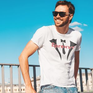 Тениска с щампа – Ергенът