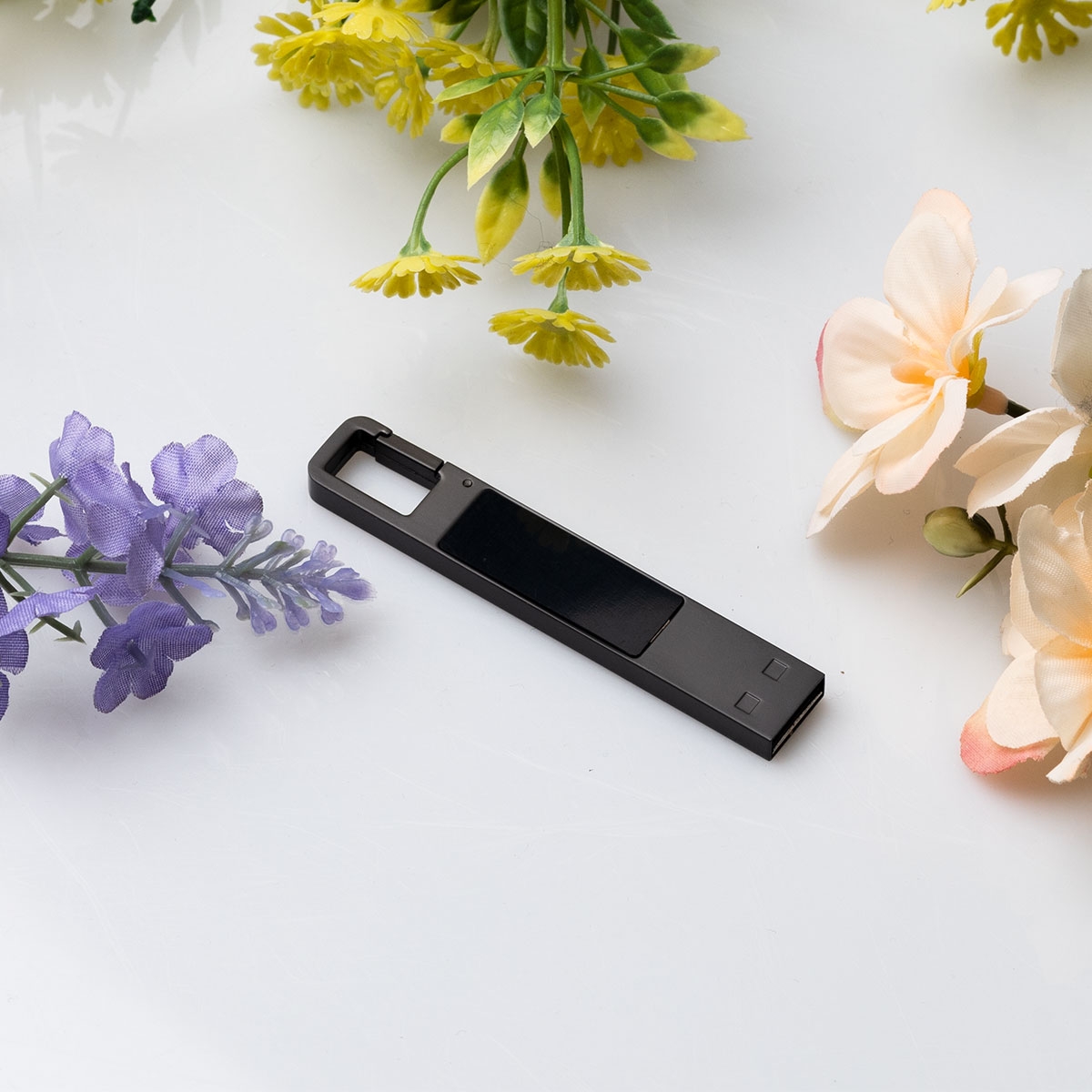 USB памет с LED светлина