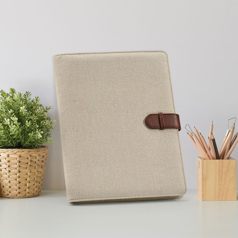 Папка Eliot A4 от рециклиран памук с тефтер
