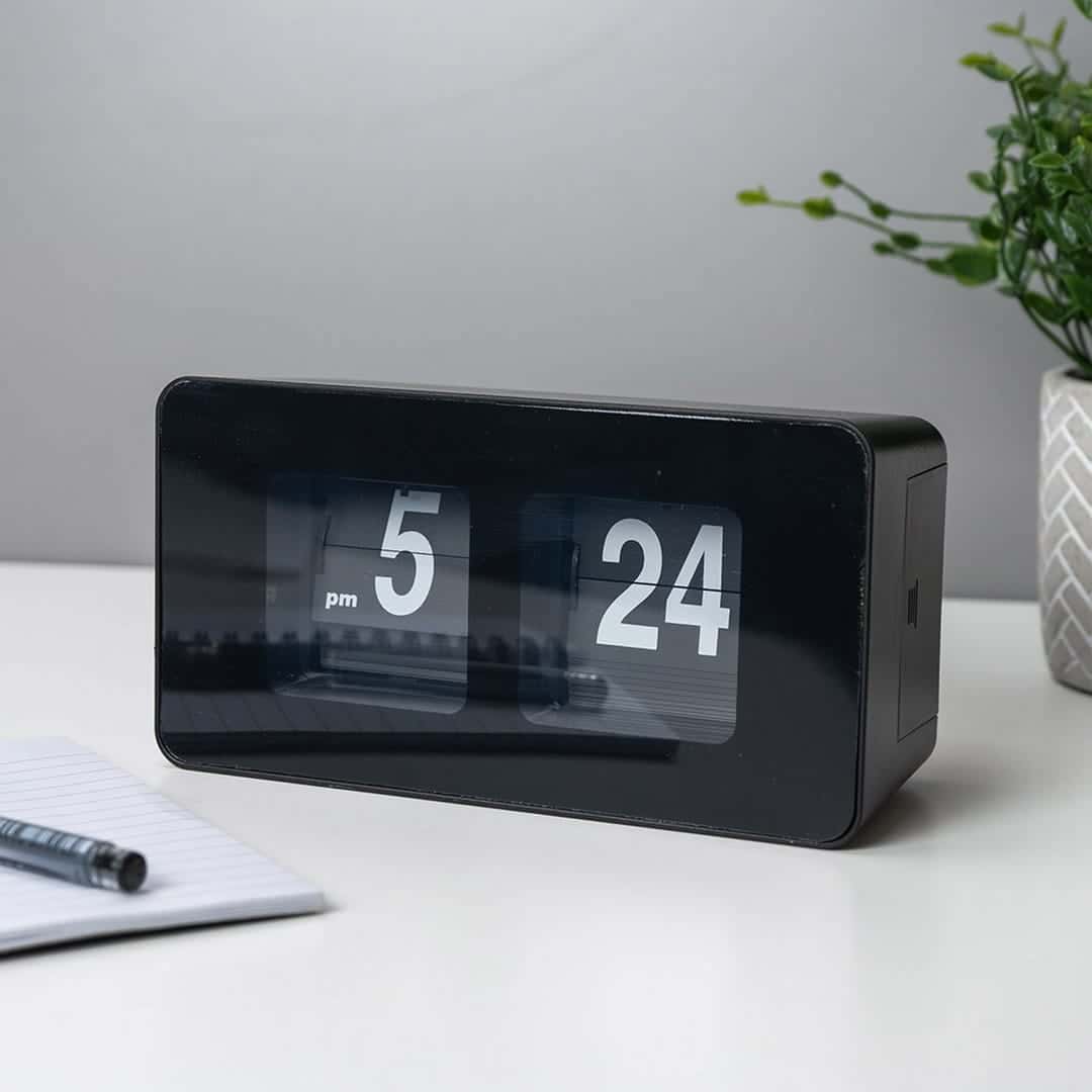 Ретро Будилник – Flip Clock