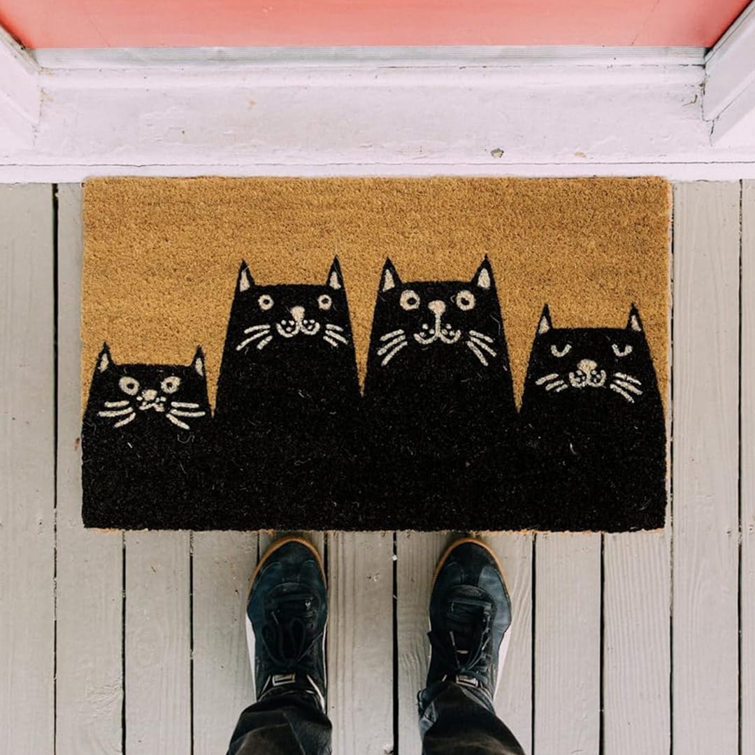 Изтривалка за Врата – Котки