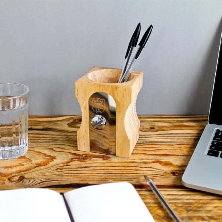 Дървен Моливник – Острилка