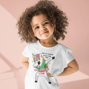 Детска тениска за момиче – Над нещата съм
