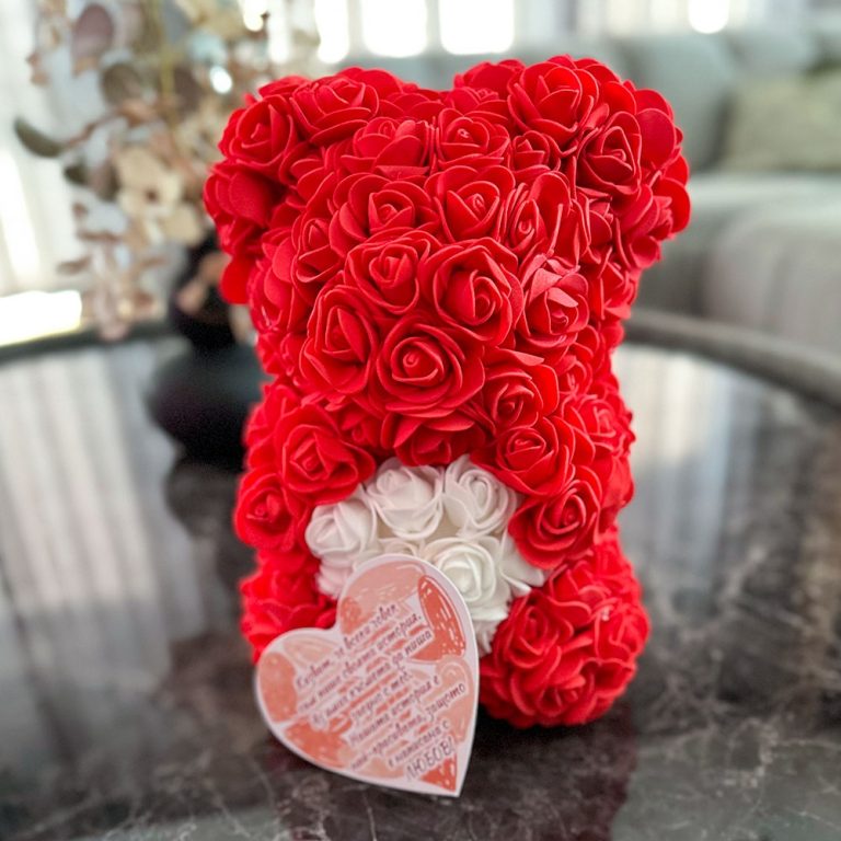 Мече от рози – червено