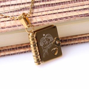 Колие „Книга с послание – Обичам те, мамо!