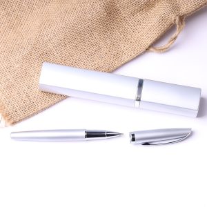 Комплект химикалка и тубус в сребристо