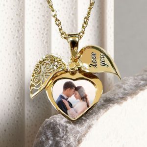 Колие сърце със снимка – Обичам те