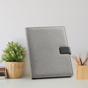 Папка Tolstoy A4 от рециклиран полиестер с тефтер