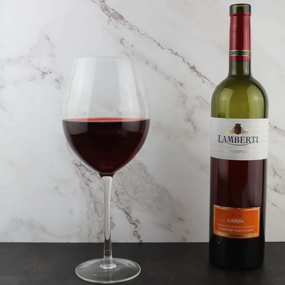 Гигантска Чаша за Вино