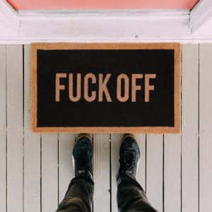 Изтривалка за Входна Врата – Fuck Off