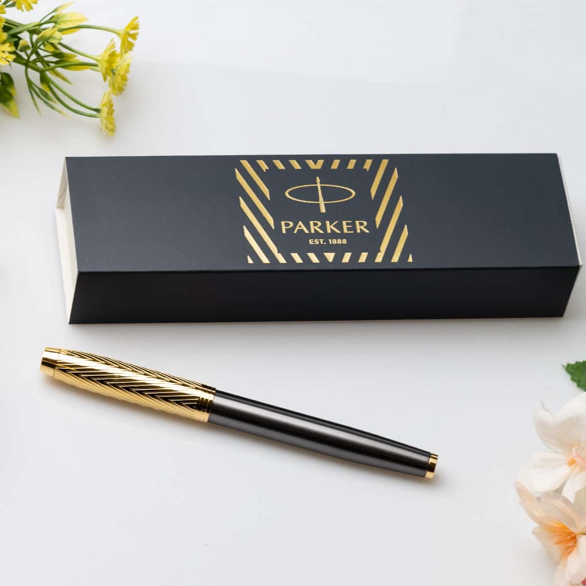 Луксозен позлатен ролер Parker Royal IM Premium Arrow