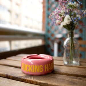 Пепелник – Fucking Habit