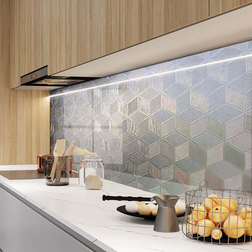 Стъклен гръб за кухня с 3D геометричен дизайн