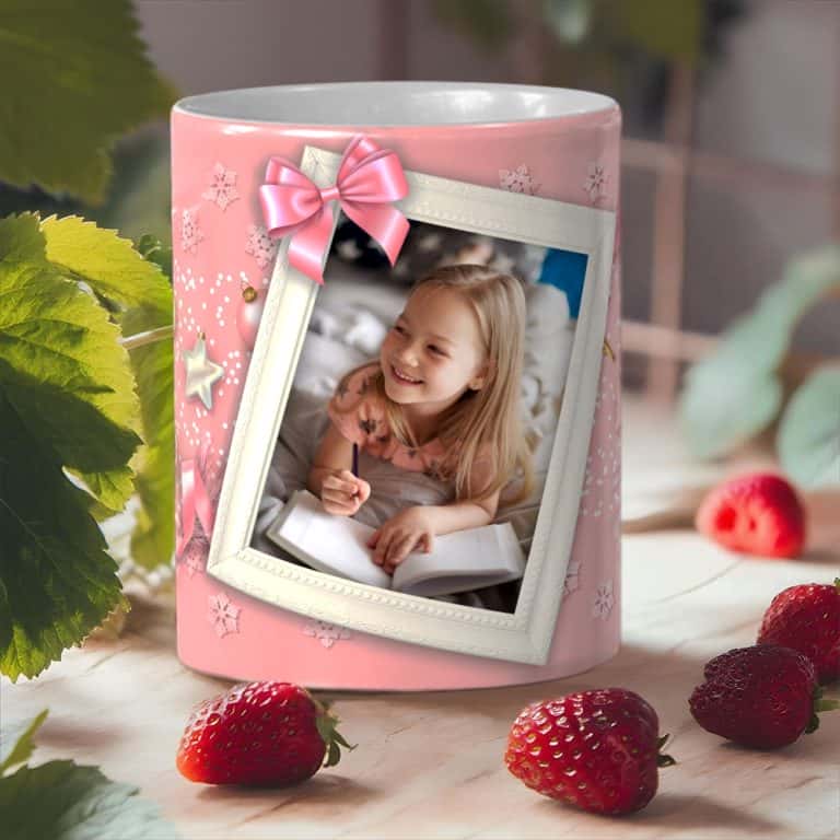 Коледна чаша със снимка – розова магия